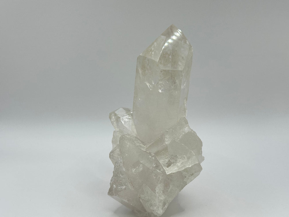 Natural Clear Quartz Crystal - Gem Avenue