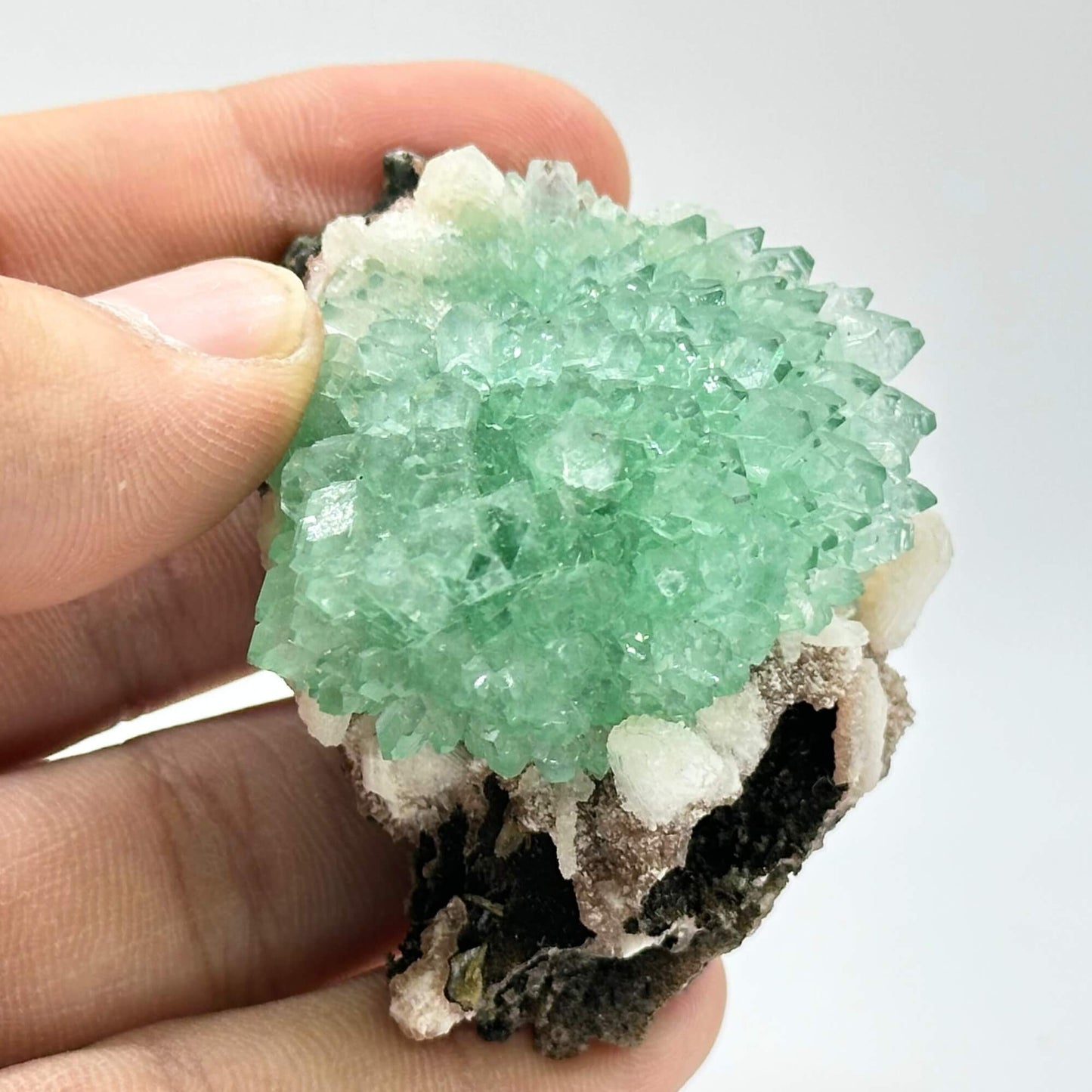 Natural Green Apophyllite Crystal Mineral Specimen Rare Healing Stone for Meditation & Crystal Collecting - RMI759