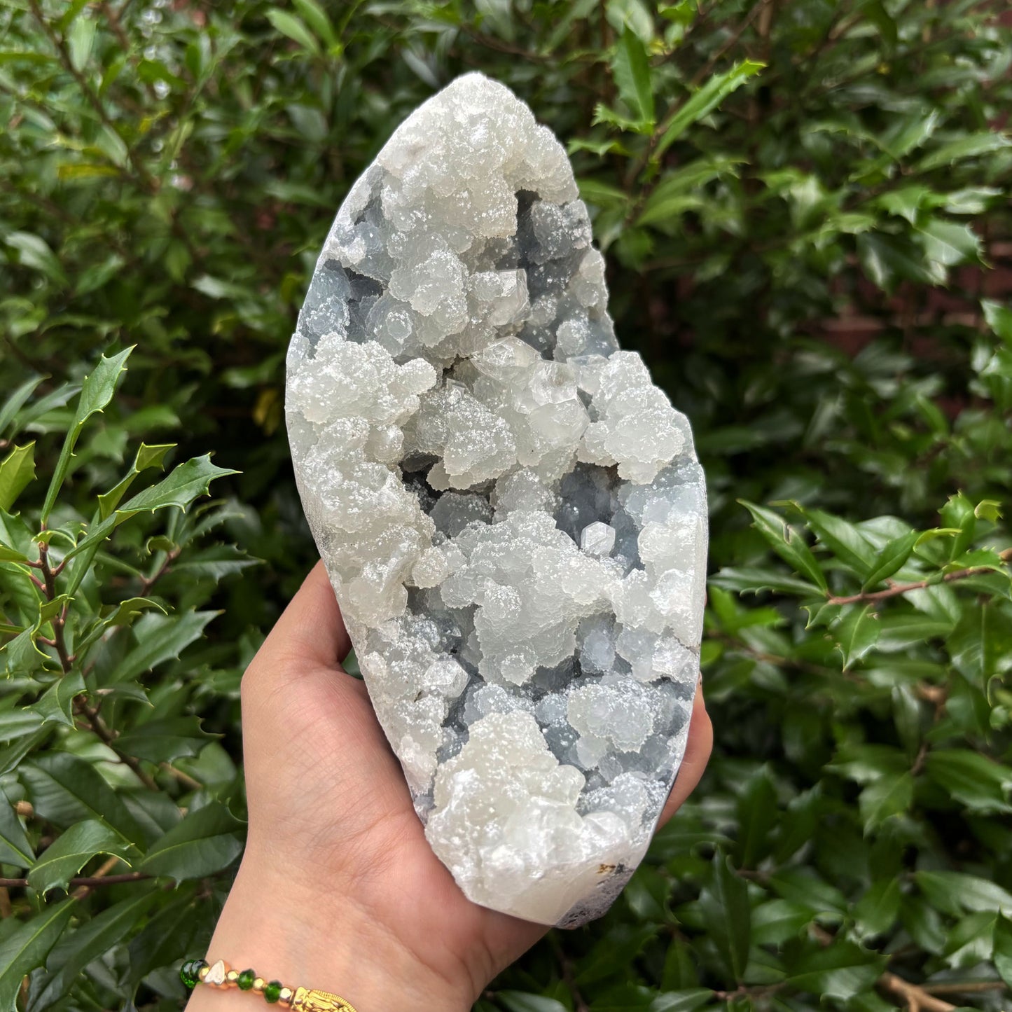 Natural Chalcedony & Apophyllite Crystal Cluster Beautiful Decorative Mineral Specimen for Home, Office, Meditation Space & Healing Energy Decor - RMI822