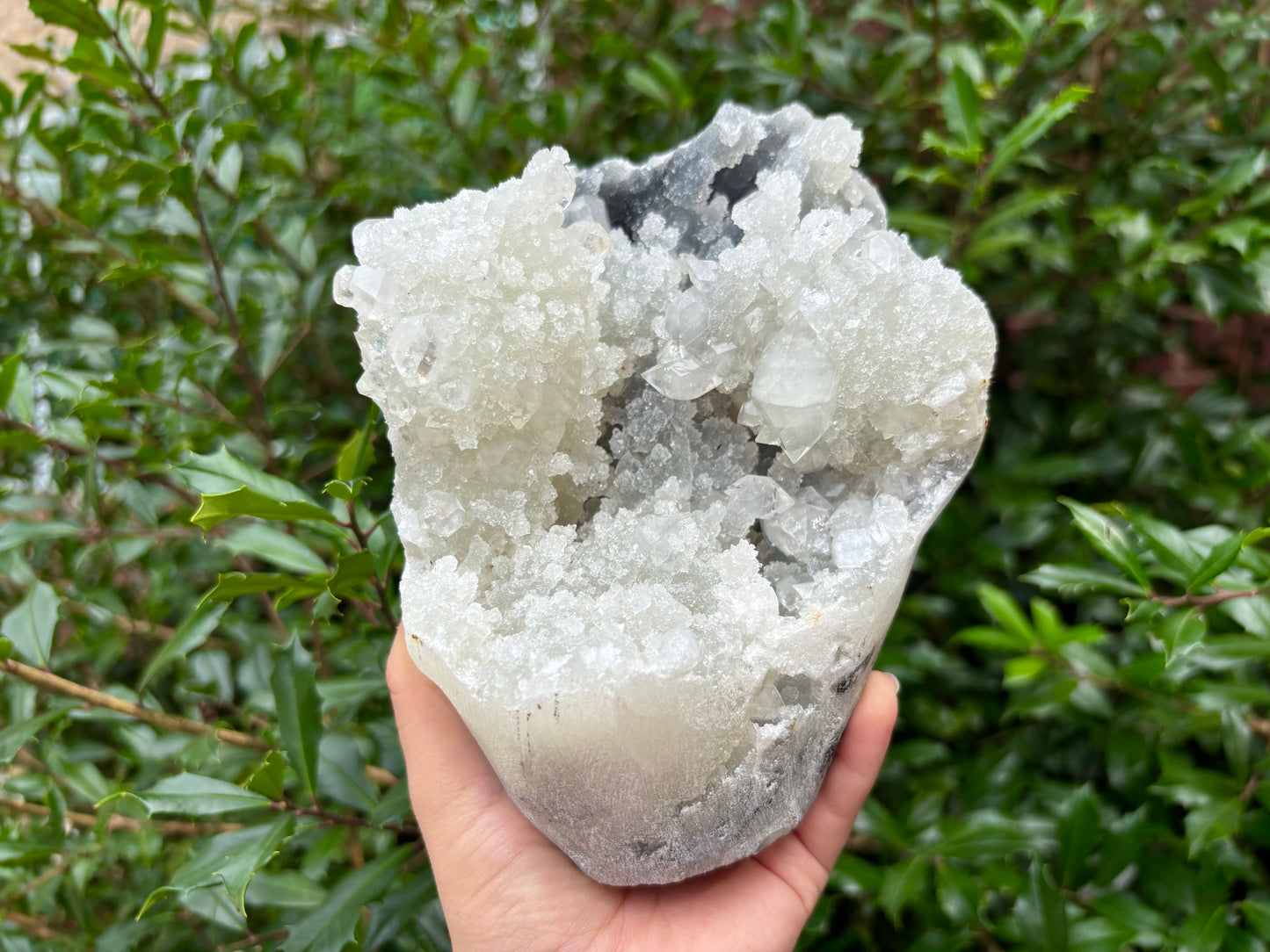 Natural Chalcedony & Apophyllite Crystal Cluster Healing Mineral Specimen for Meditation, Energy Work, Home Decor, Decorative Crystal, Collector Gift - RMI824