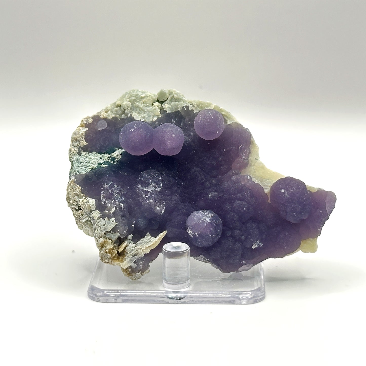 Natural Purple Grape Agate Mineral Specimen with Unique Crystal Formations for Meditation & Home Decor - RMI859