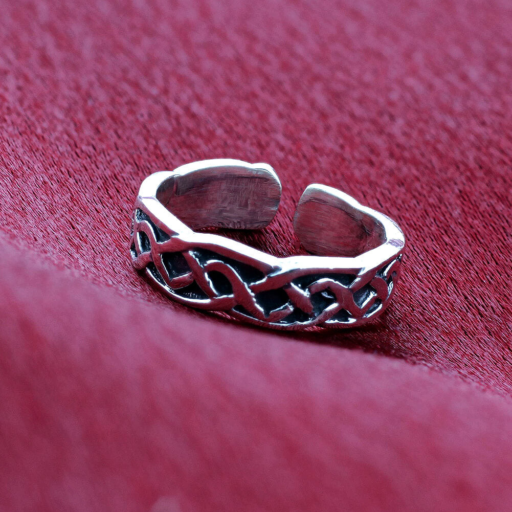 925 Sterling Silver Celtic Knot Toe Ring - Gem Avenue