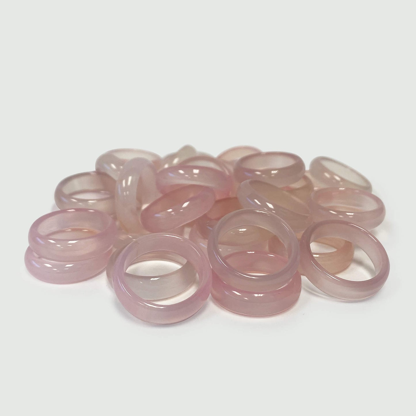 Pink Agate Gemstone Ring – 6mm Natural Stone Band for Men and Women – Unisex Polished Pink Agate Jewelry for Everyday Wear or Gift