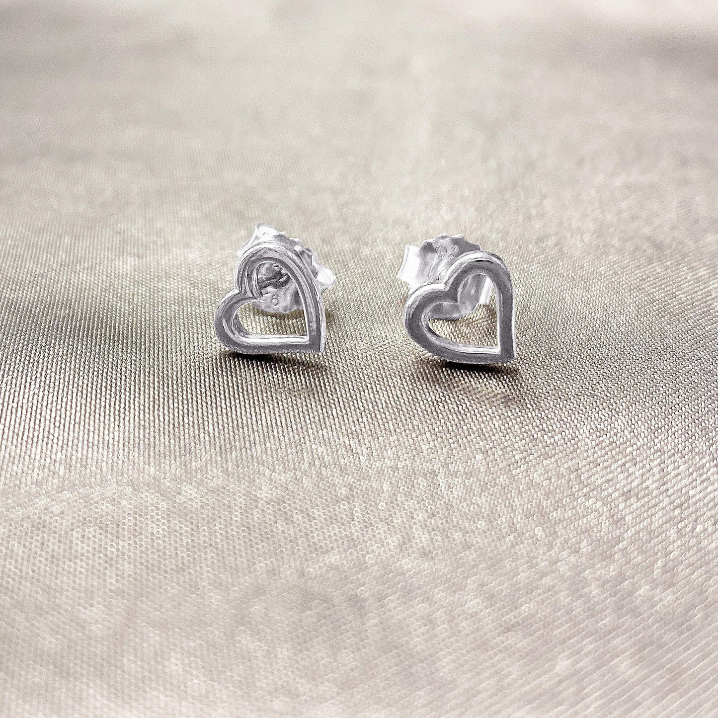 925 Sterling Silver Open Heart Post Back Stud Earrings Love - Gem Avenue