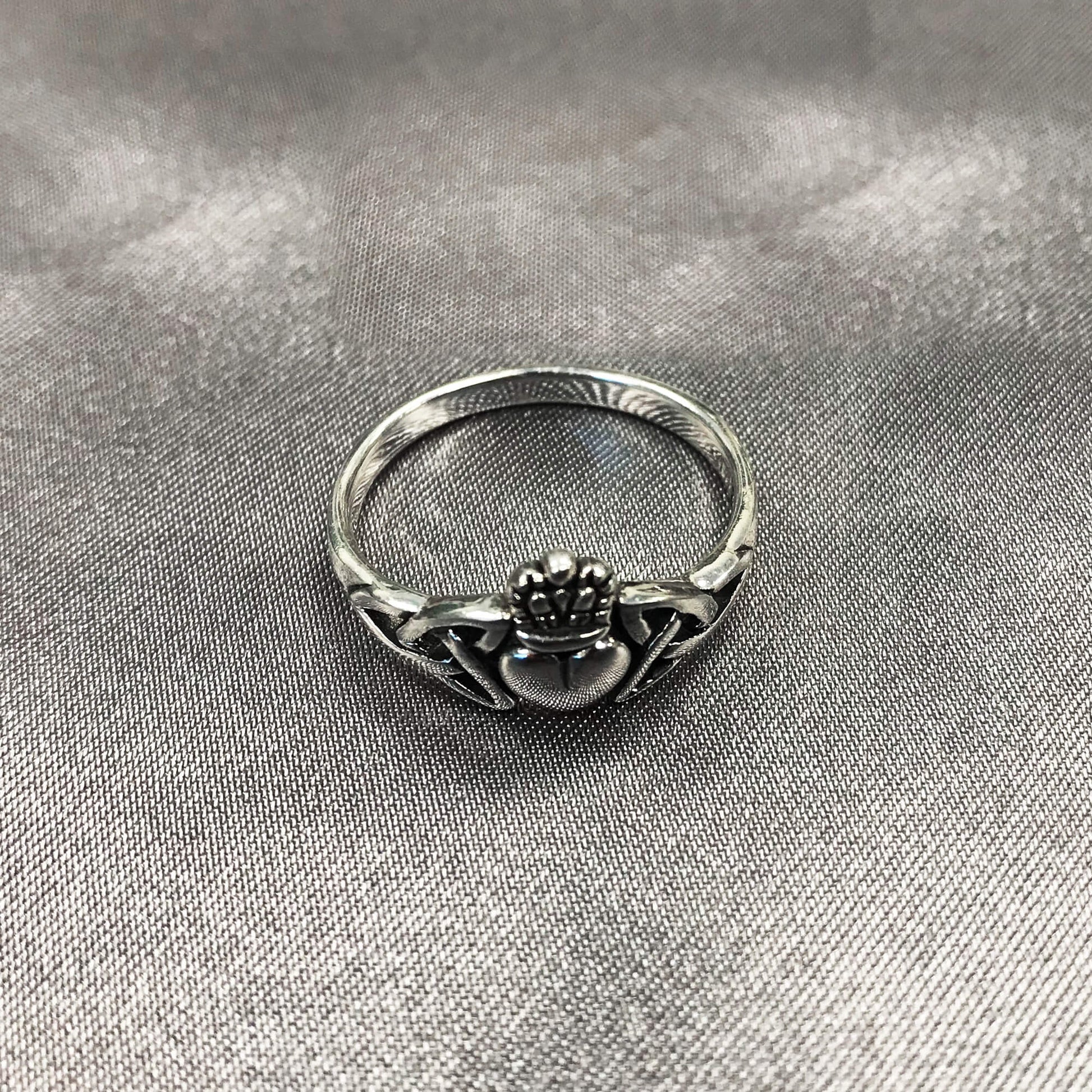925 Sterling Silver Celtic Knot and Love Heart Irish Claddagh Ring - Gem Avenue