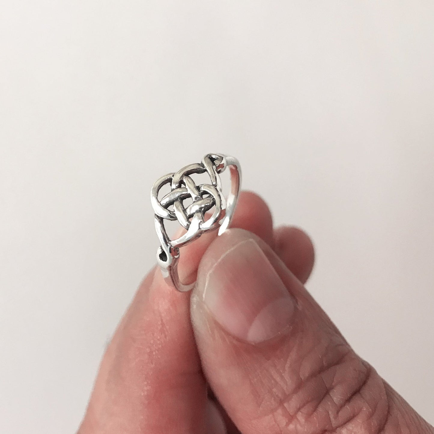 925 Sterling Silver Celtic Knot Design Ring - Gem Avenue