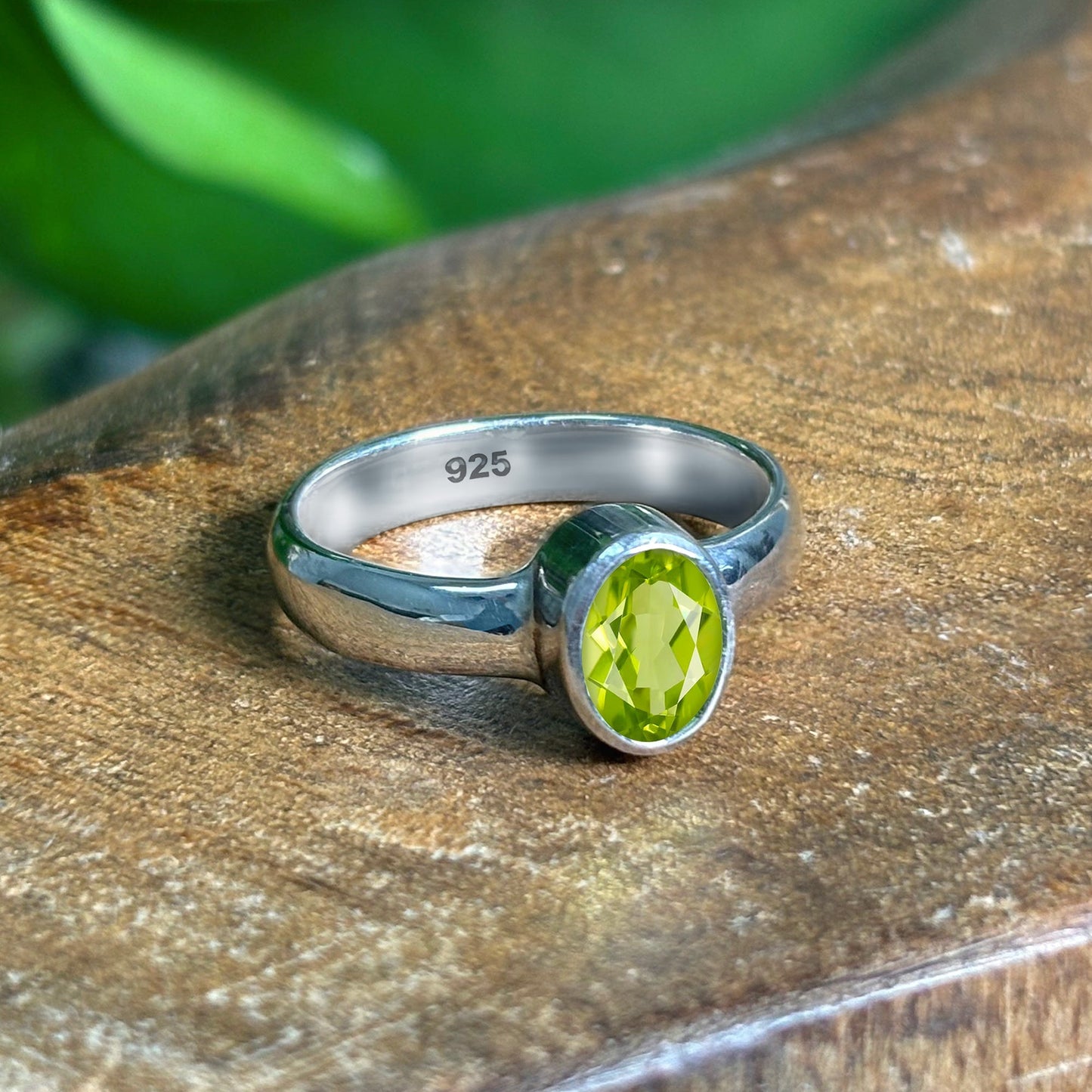 9mm x 7mm Oval Peridot Gemstone Solitaire Ring in .925 Sterling Silver