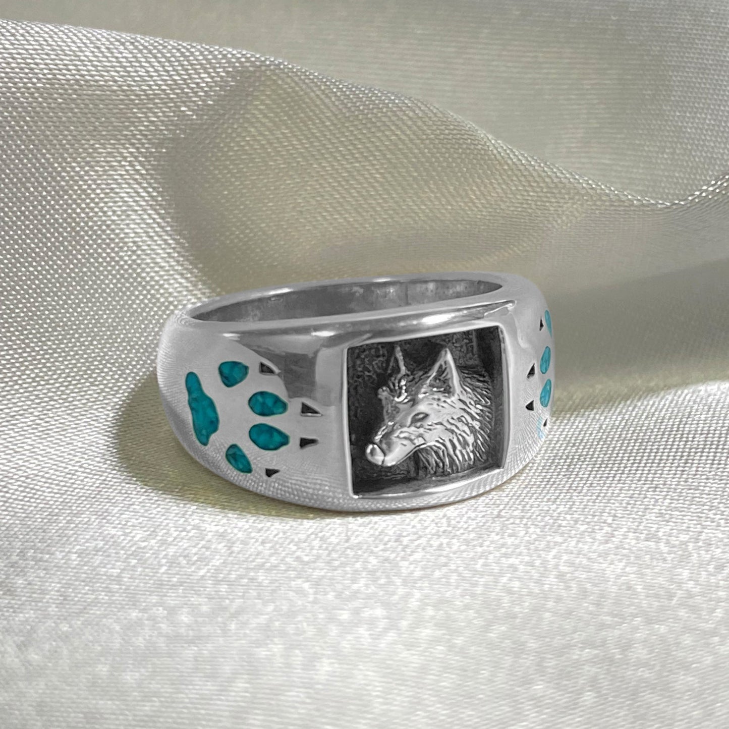 Southwestern Style Wolf Paw & Claw Turquoise 925 Sterling Silver Ring