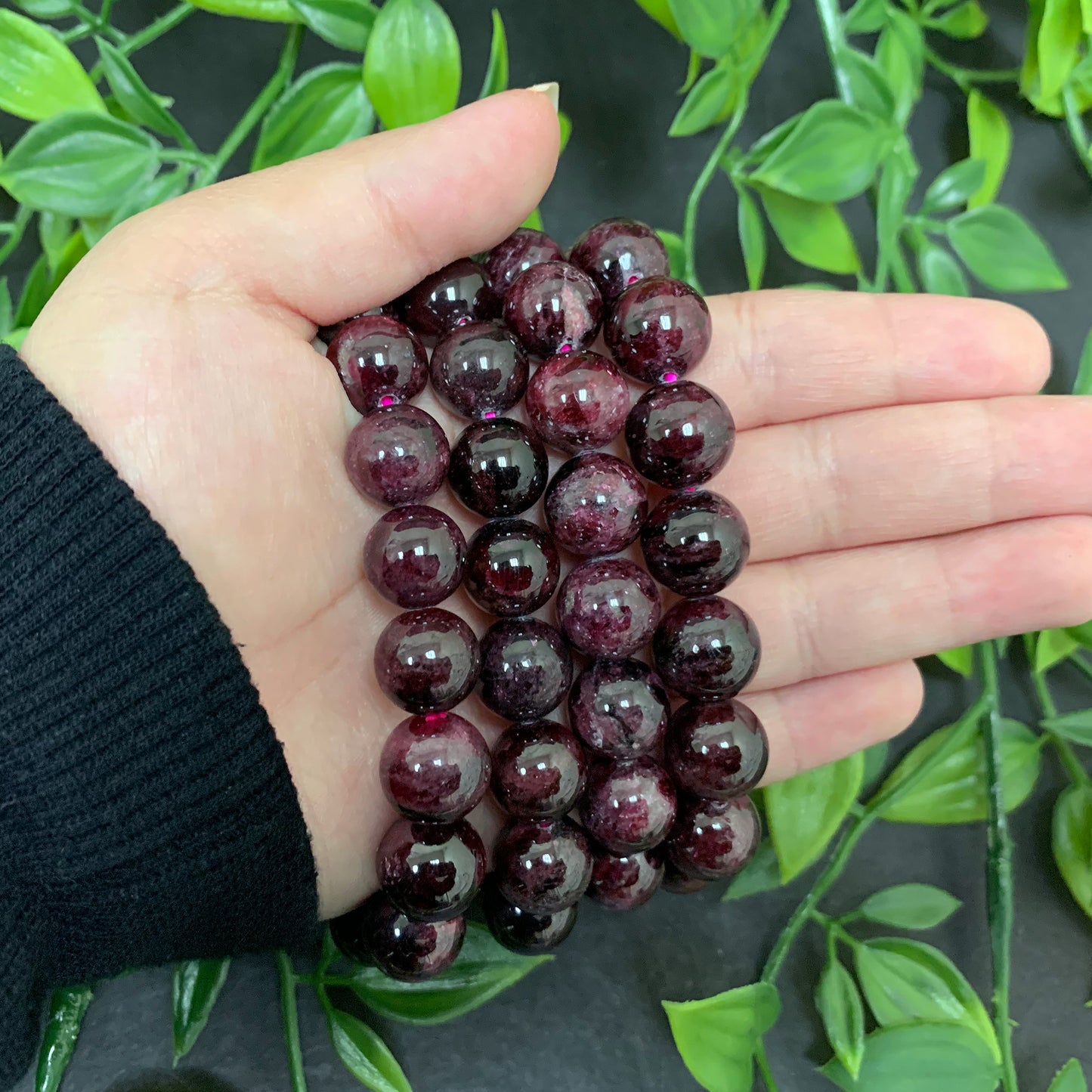 Natural Garnet Gemstone Round Bead Unisex Handmade Stretch Bracelet - Gem Avenue