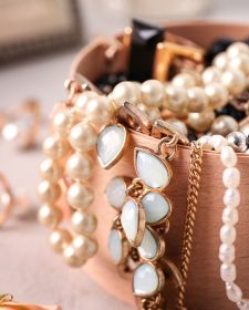 10 Must-Have Gemstone Jewelry Pieces for Every Jewelry Box