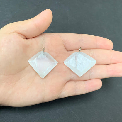 Selenite Pendants Wholesale - Gem Avenue