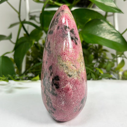 Best Freeform Rocks Natural Rhodonite Freeform Rock Healing Crystal 11-0121 – Gem Avenue