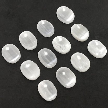 Selenite Worry Stone – Polished Pocket-Sized Thumb Stone with Indent for Stress Relief, Fidgeting, or Meditation – Smooth White Selenite Crystal Palm Stone (1 Piece)