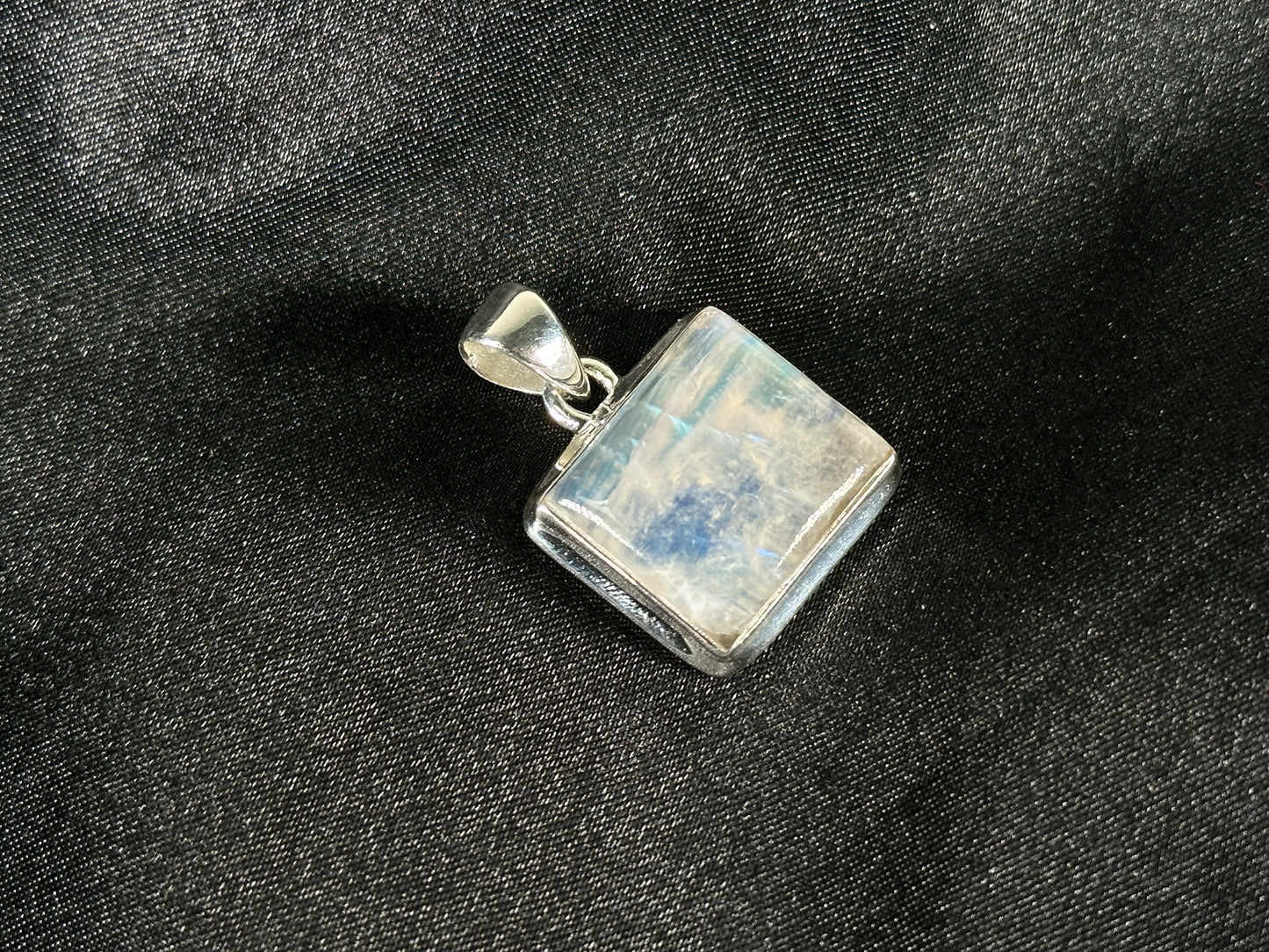 Rainbow Moonstone Pendant Necklace in 925 Sterling Silver Iridescent Gemstone Jewelry - GP345