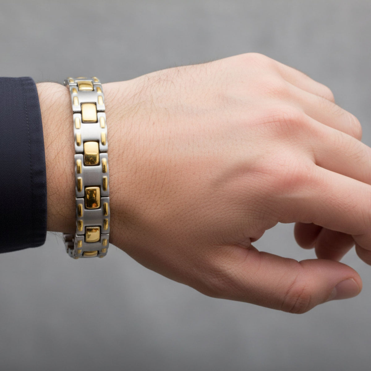 Men's Titanium Magnetic Bracelet Two Tone Power Golf 8.5 Inch Link Bracelet