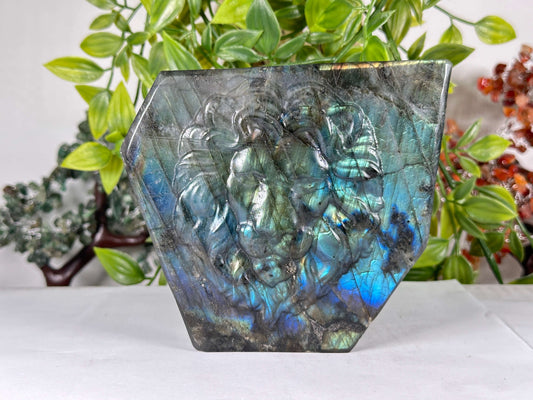Labradorite Lion Sculpture Hand-Carved Gemstone with Blue Fire Flash - RAN572