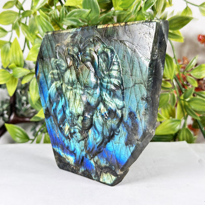 Labradorite Lion Sculpture Hand-Carved Gemstone with Blue Fire Flash - RAN572