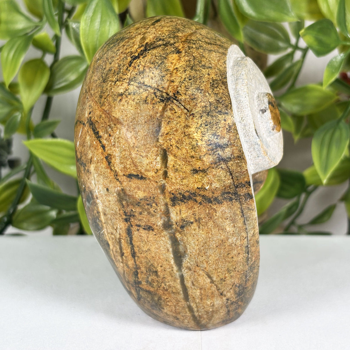 Serpentine Owl Figurine - Gem Avenue 