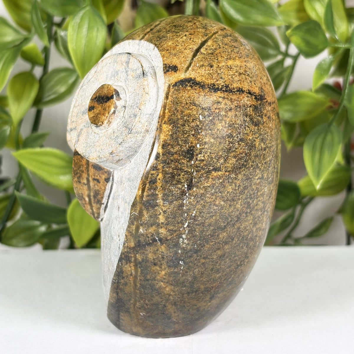 Serpentine Owl Figurine - Gem Avenue 