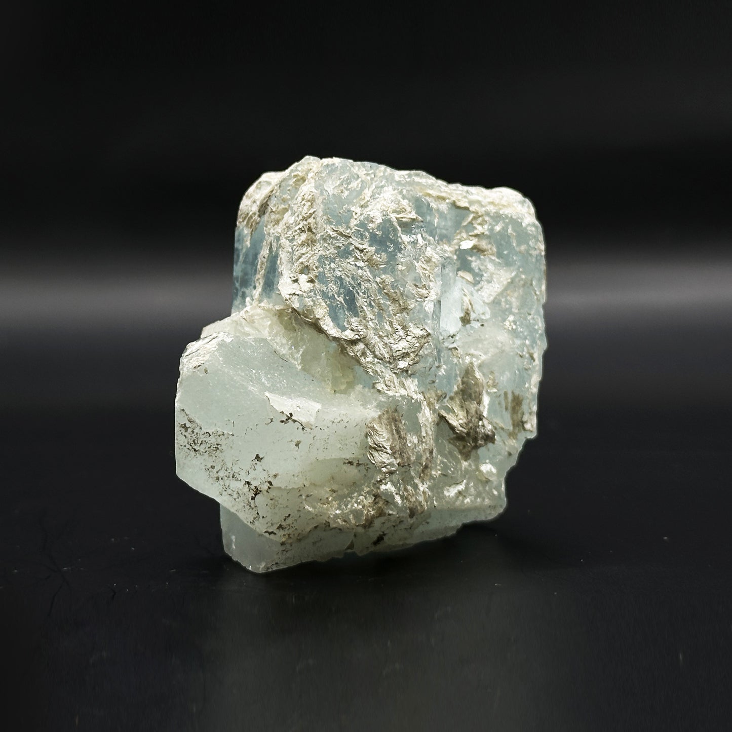 Natural Blue Raw Aquamarine Crystal - Gem Avenue Retail