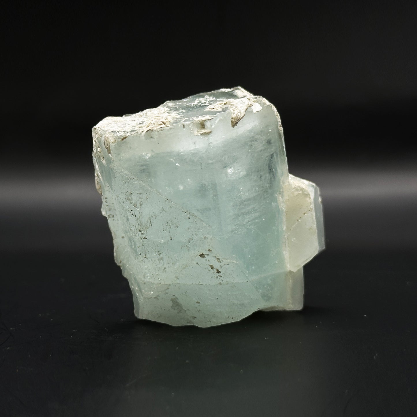 Natural Blue Raw Aquamarine Crystal - Gem Avenue Retail