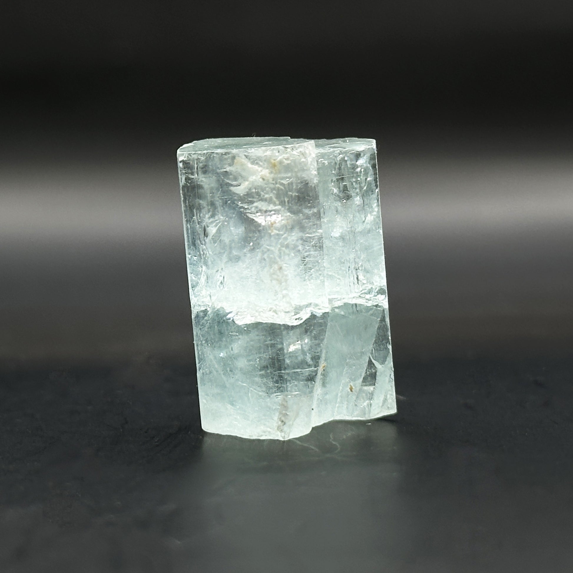 Blue Raw Aquamarine Crystal - Gem Avenue Retail