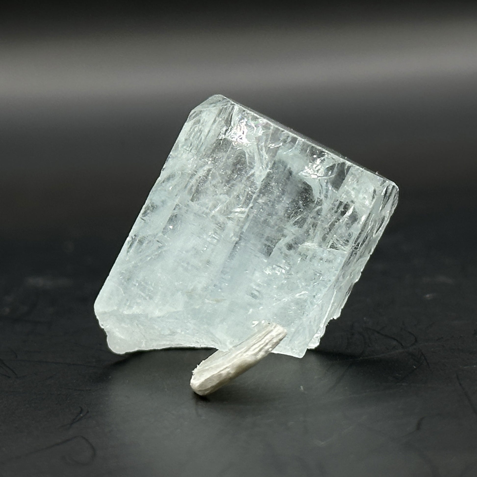 Aquamarine Crystal - Gem Avenue Retail