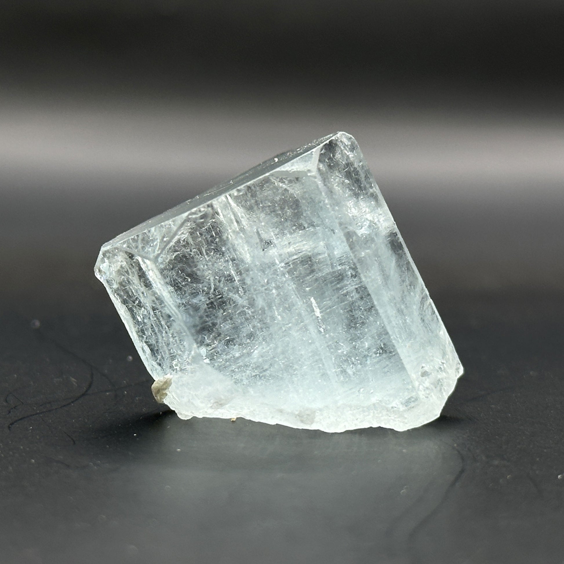 Blue Raw Aquamarine Crystal - Gem Avenue Retail