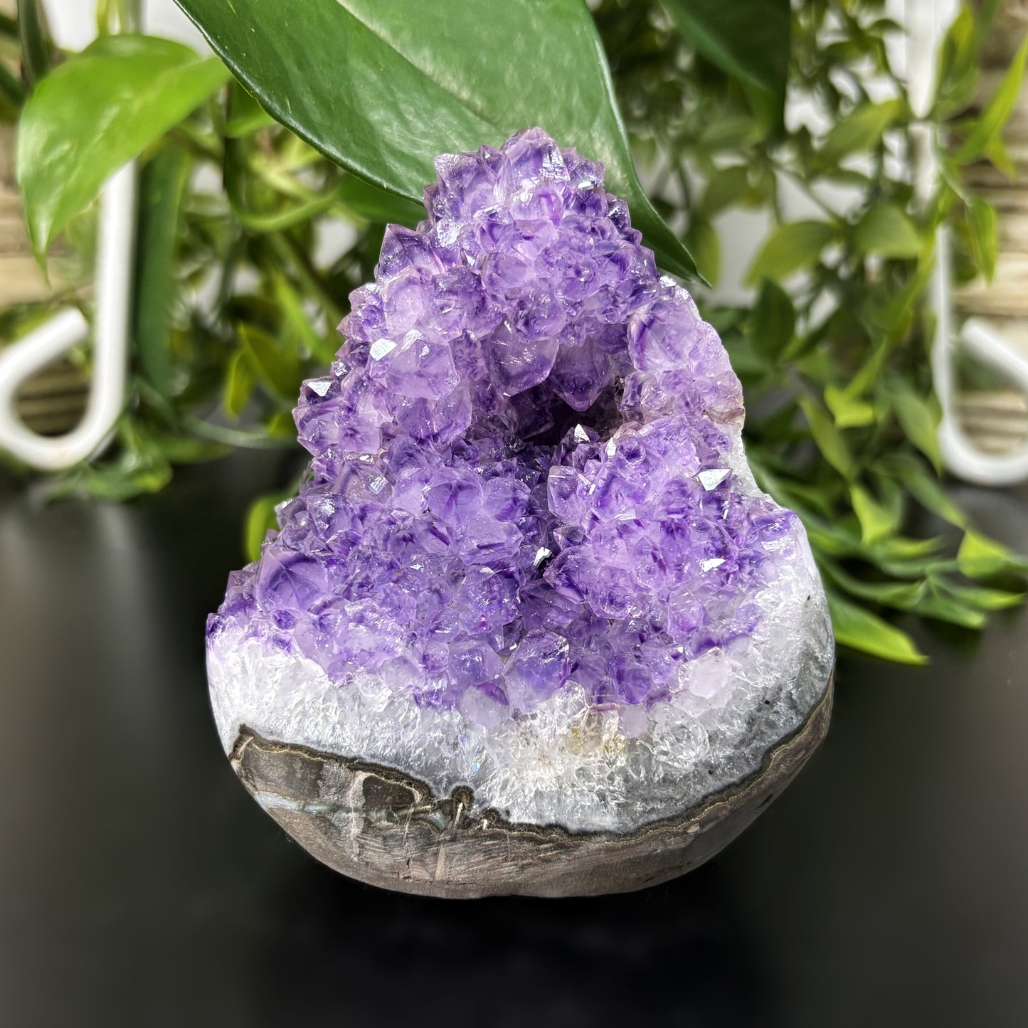 Natural Amethyst Crystal Geode Healing Gemstone for Home Décor - RGD764