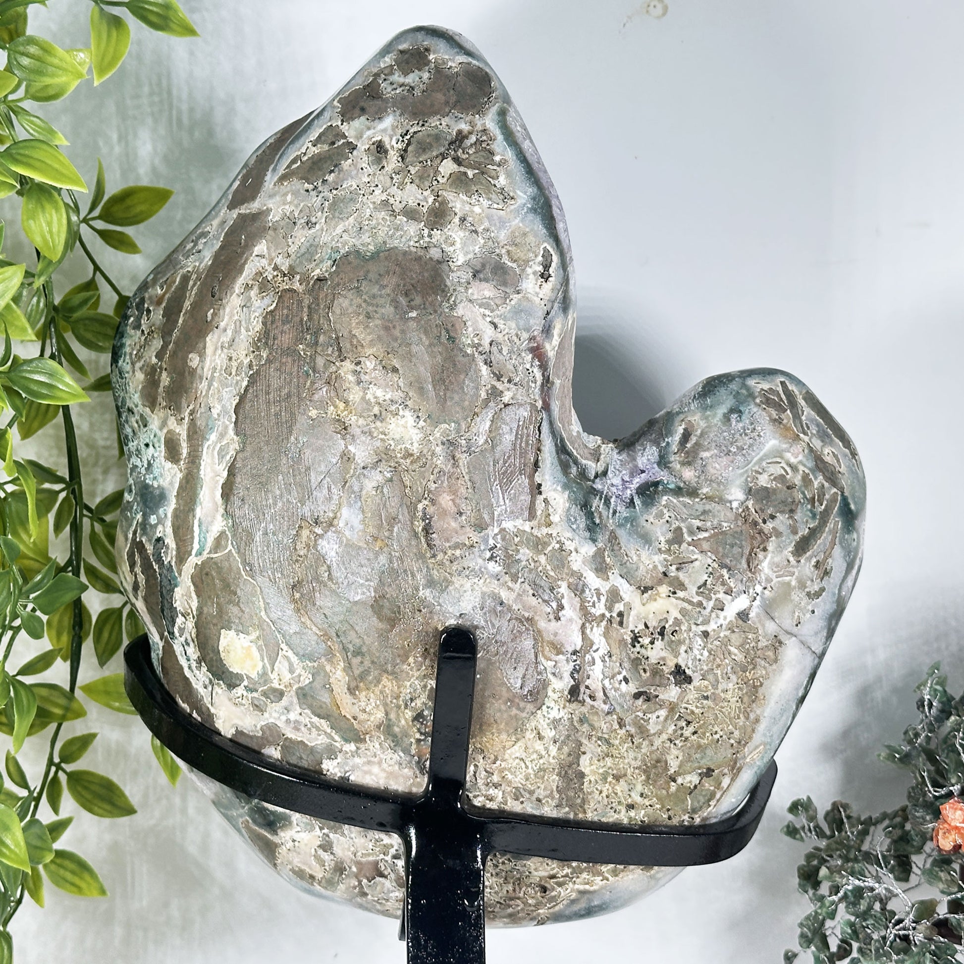 Amethyst Crystal Geode - Gem Avenue Retail