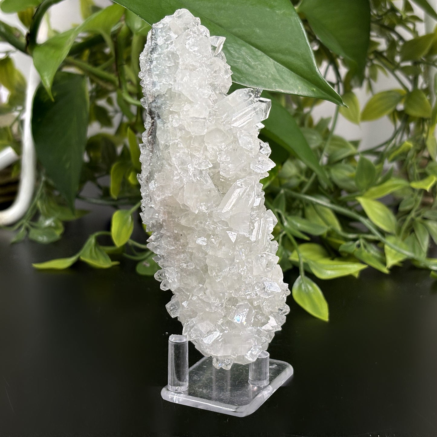 Natural Apophyllite Crystal Cluster Raw Healing Stone for Meditation, Decor & Collectors – RMI714