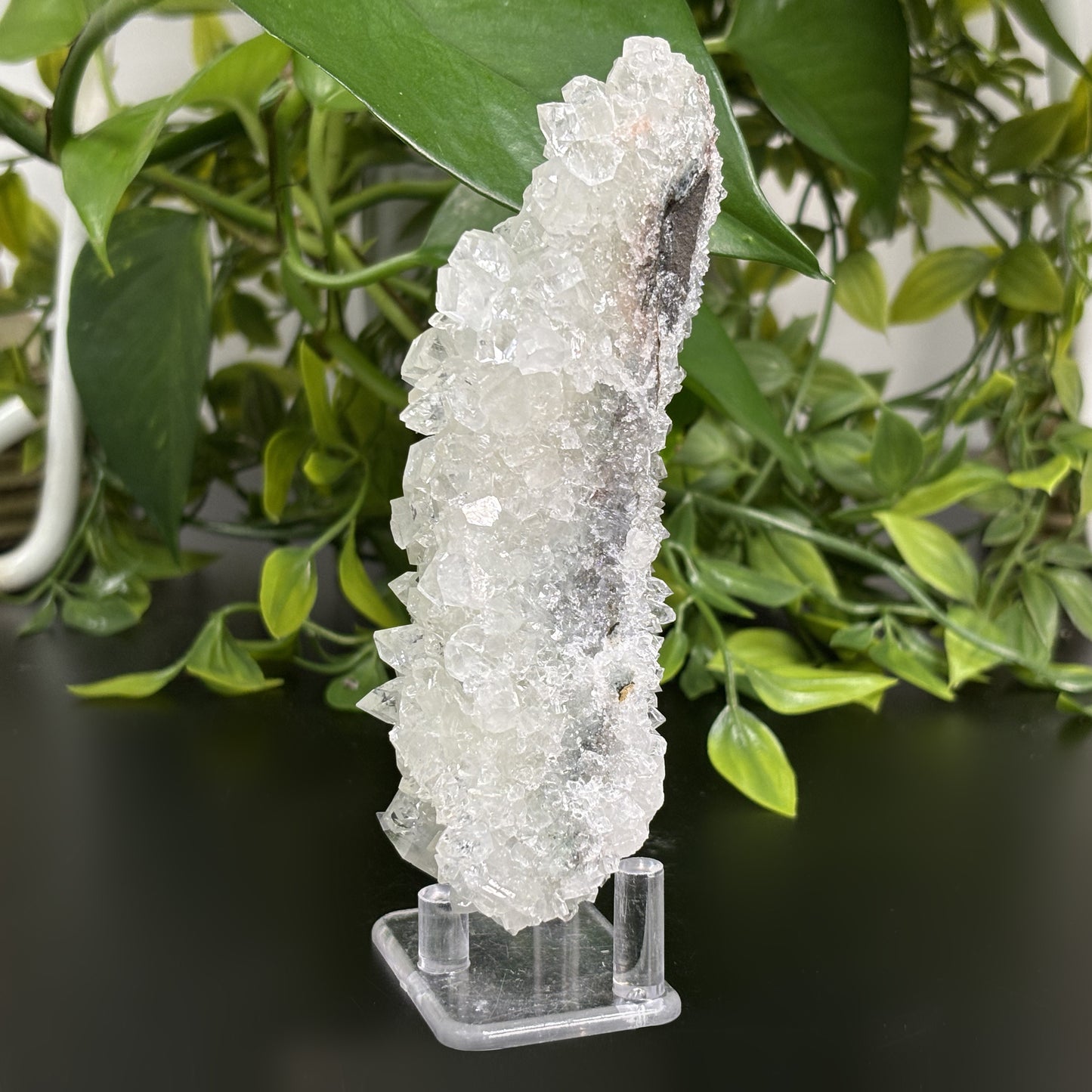 Natural Apophyllite Crystal Cluster Raw Healing Stone for Meditation, Decor & Collectors – RMI714