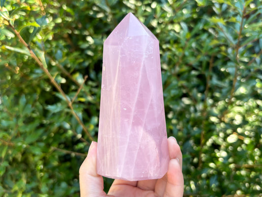 Natural Rose Quartz Crystal Tower Point Love & Energy Healing Stone, Ideal for Meditation, Home Decor & Crystal Collectors - RPO513