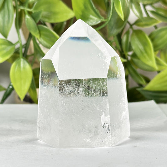 Clear Quartz Crystal Point - Gem Avenue  