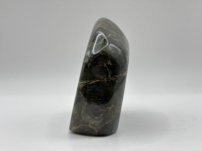 Natural Polished Labradorite Freeform Crystal with Vibrant Blue and Gold Flash Healing Stone for Meditation, Focus, and Home Decor Display - RPS505