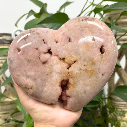Pink Amethyst Heart 6" with Druzy Pockets - RSH302