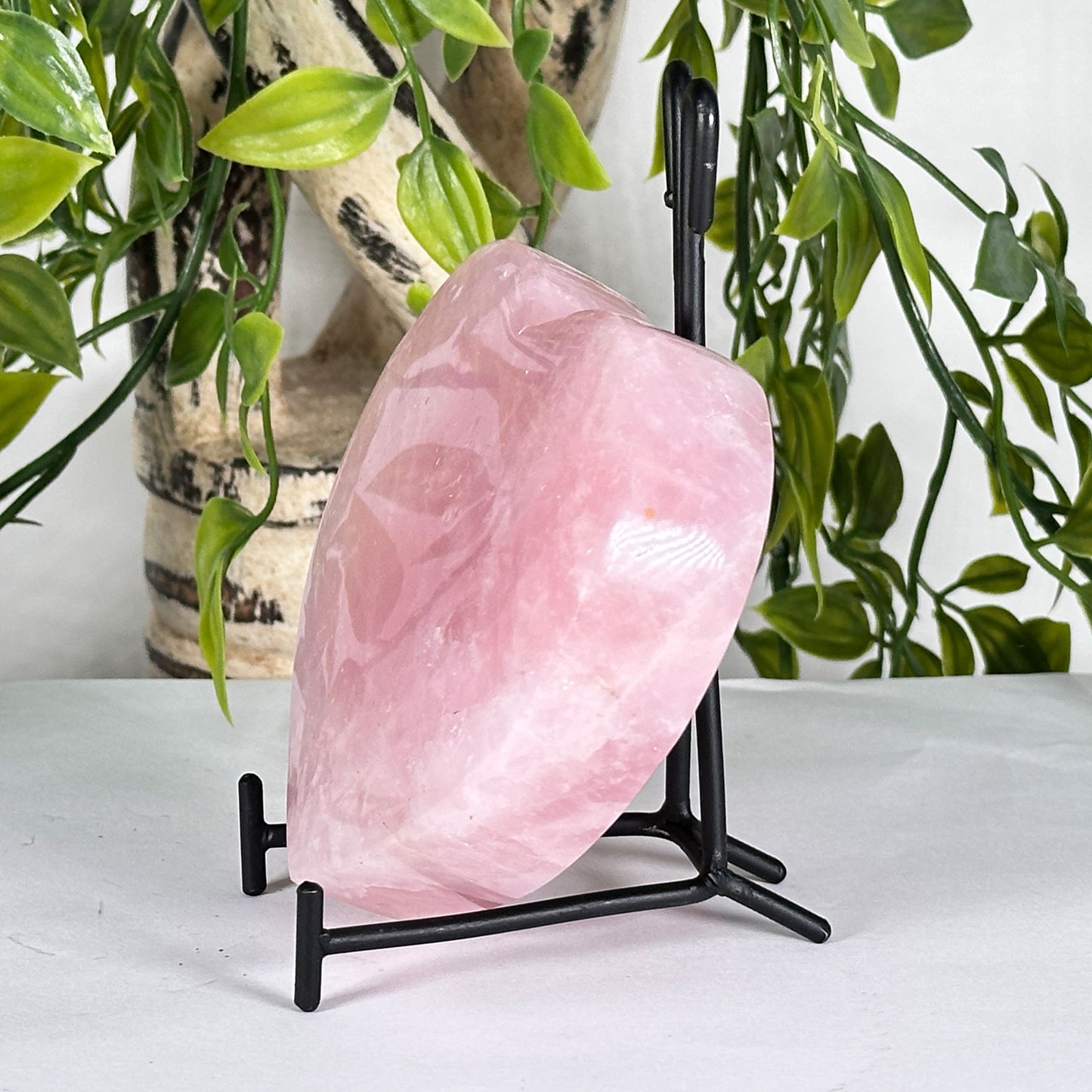 Natural Rose Quartz Heart Polished Crystal with Stand Healing Love Stone for Meditation & Home Decor - RSH329