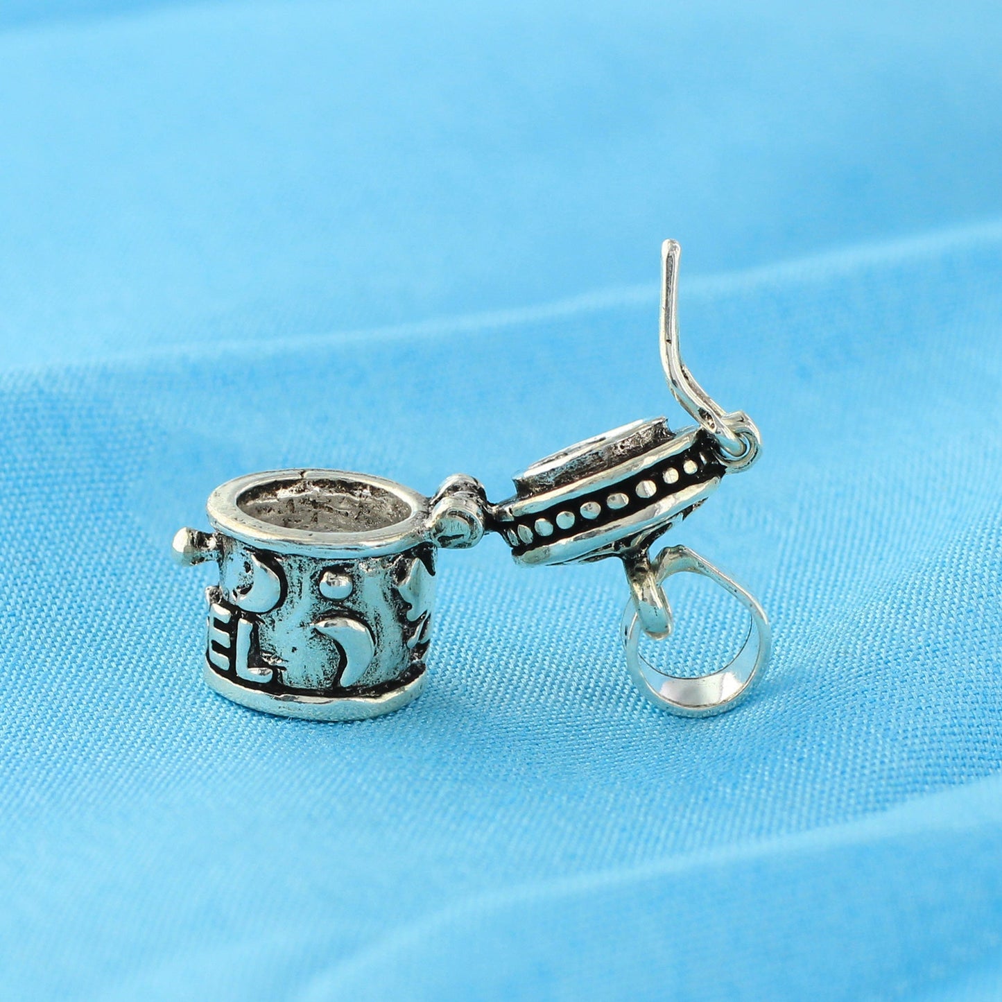 925 Sterling Silver Prayer Box Pendant - Gem Avenue