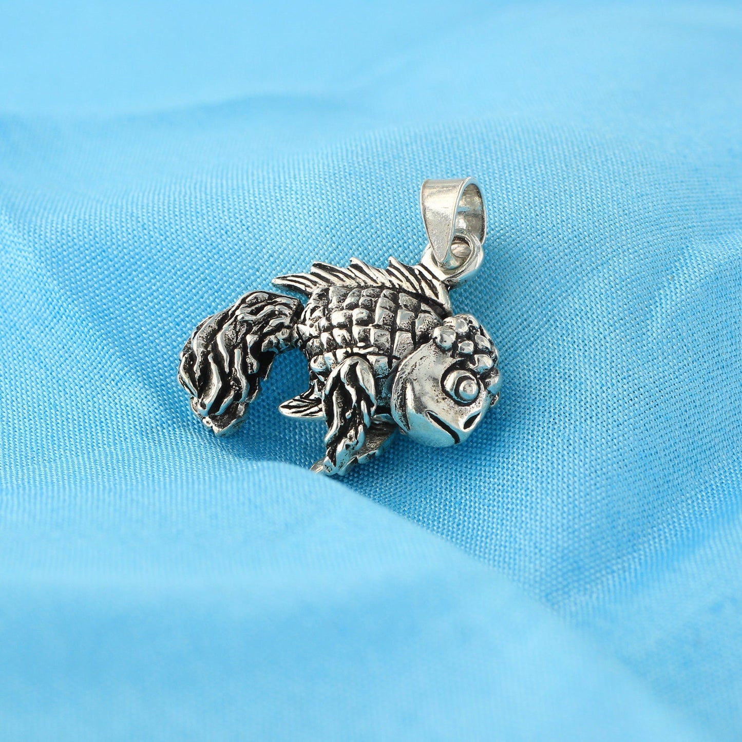 925 Sterling Silver Fish Pendant - Gem Avenue