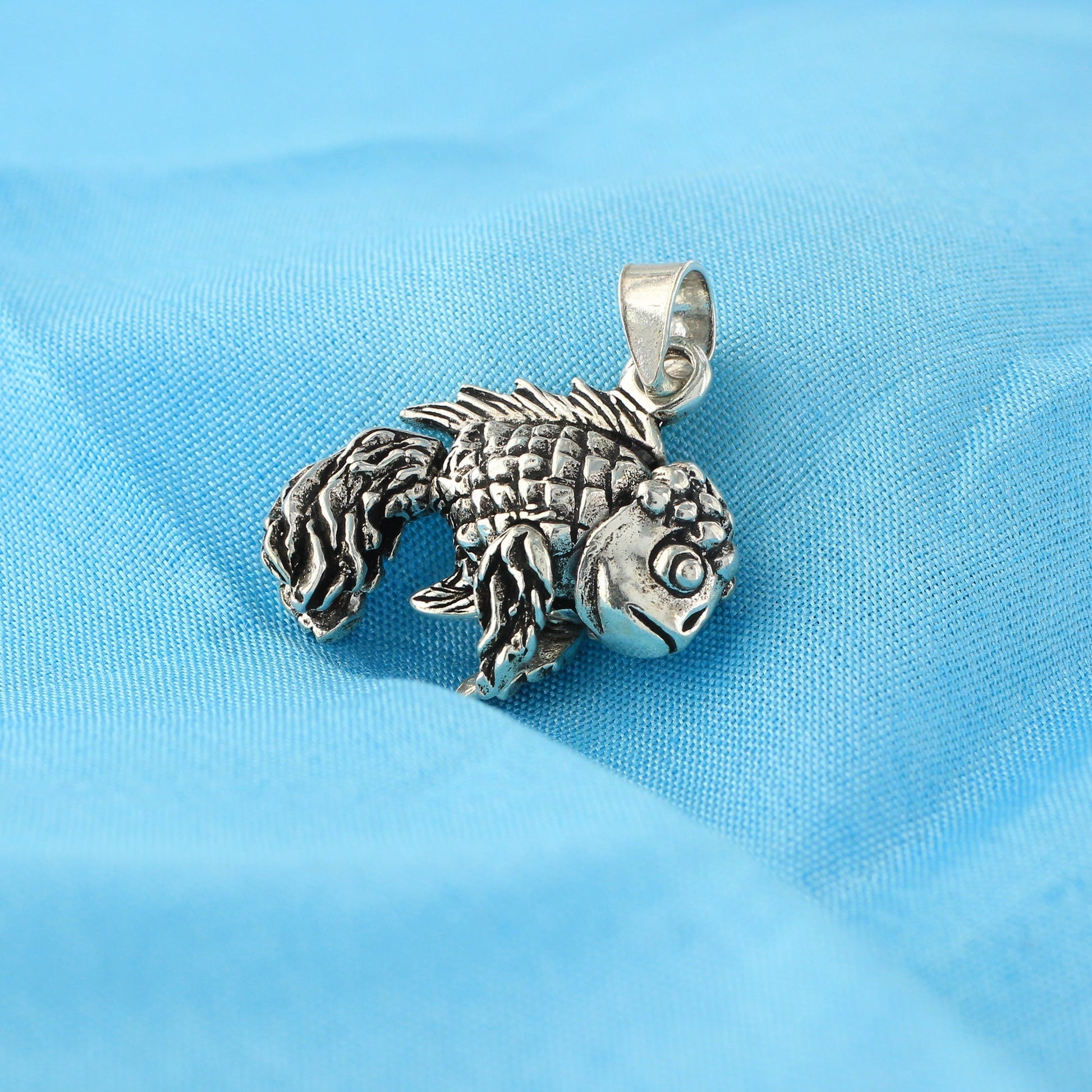 925 Sterling Silver Fish Pendant - Gem Avenue