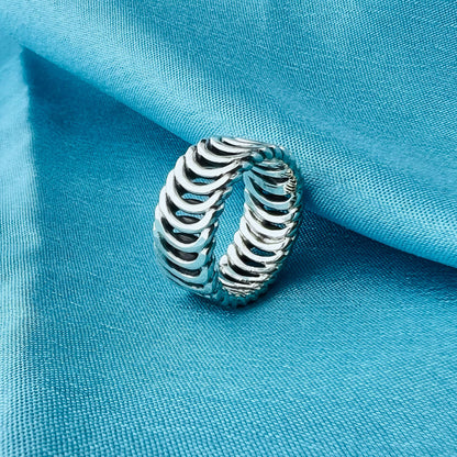 925 Sterling Silver Eternity Loops Ring - Gem Avenue