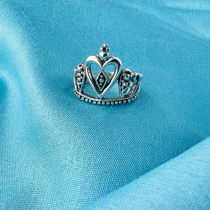 Queen Crown Design Oxidised 925 Sterling Silver Ring - Gem Avenue