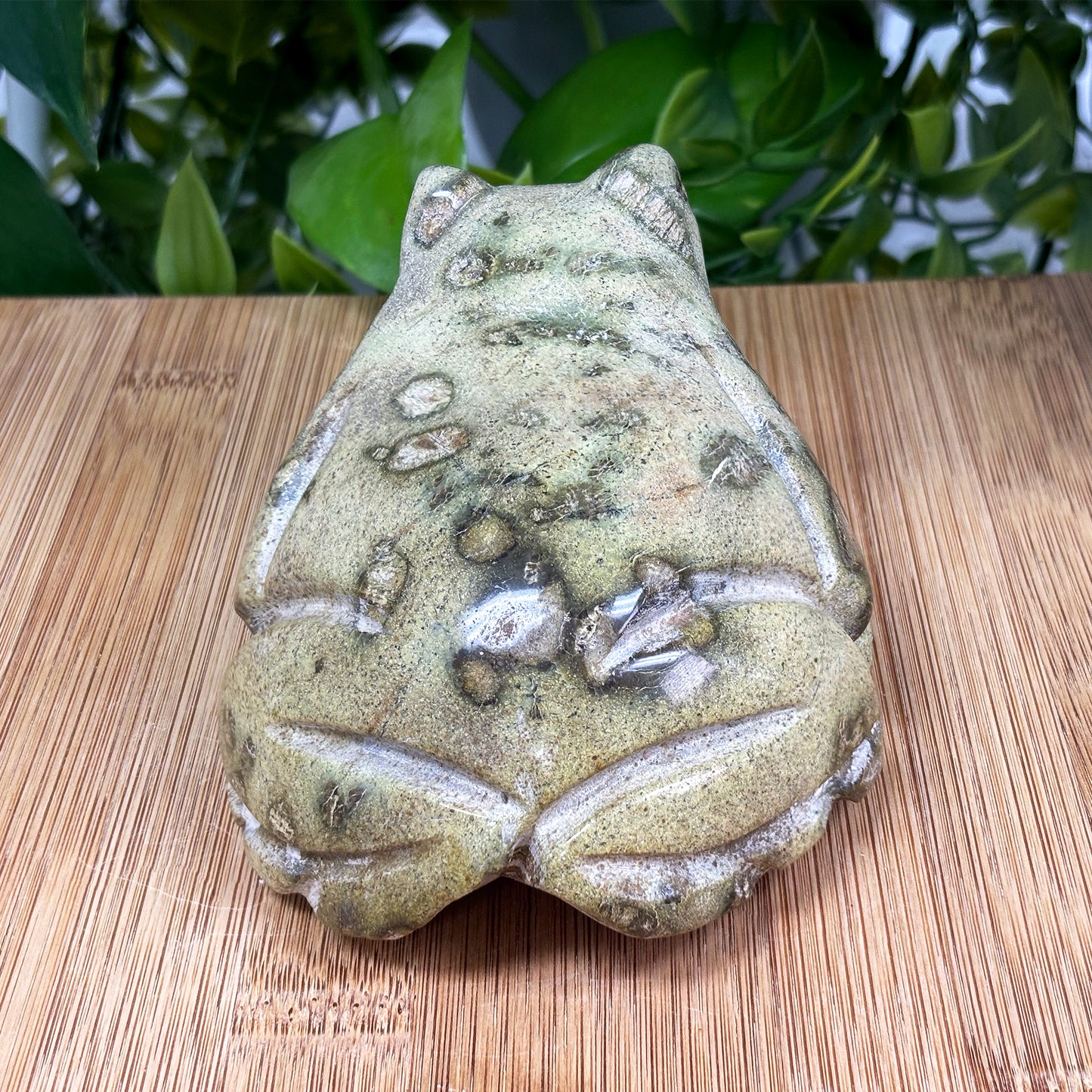 Serpentine Frog Fgurine - Gem Avenue