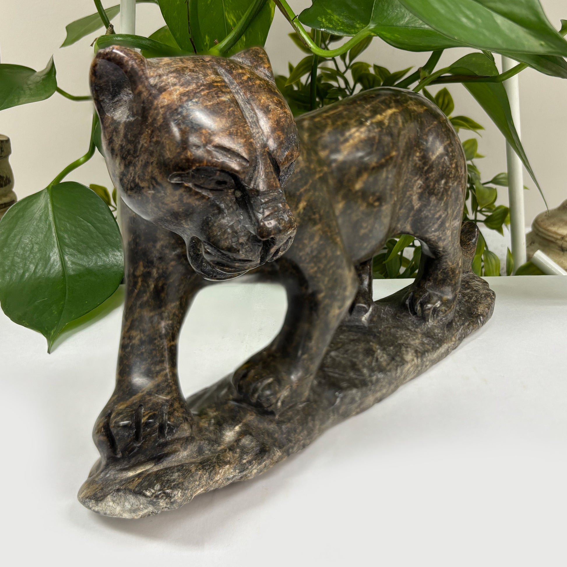 Serpentine Panther Figurine - Gem Avenue
