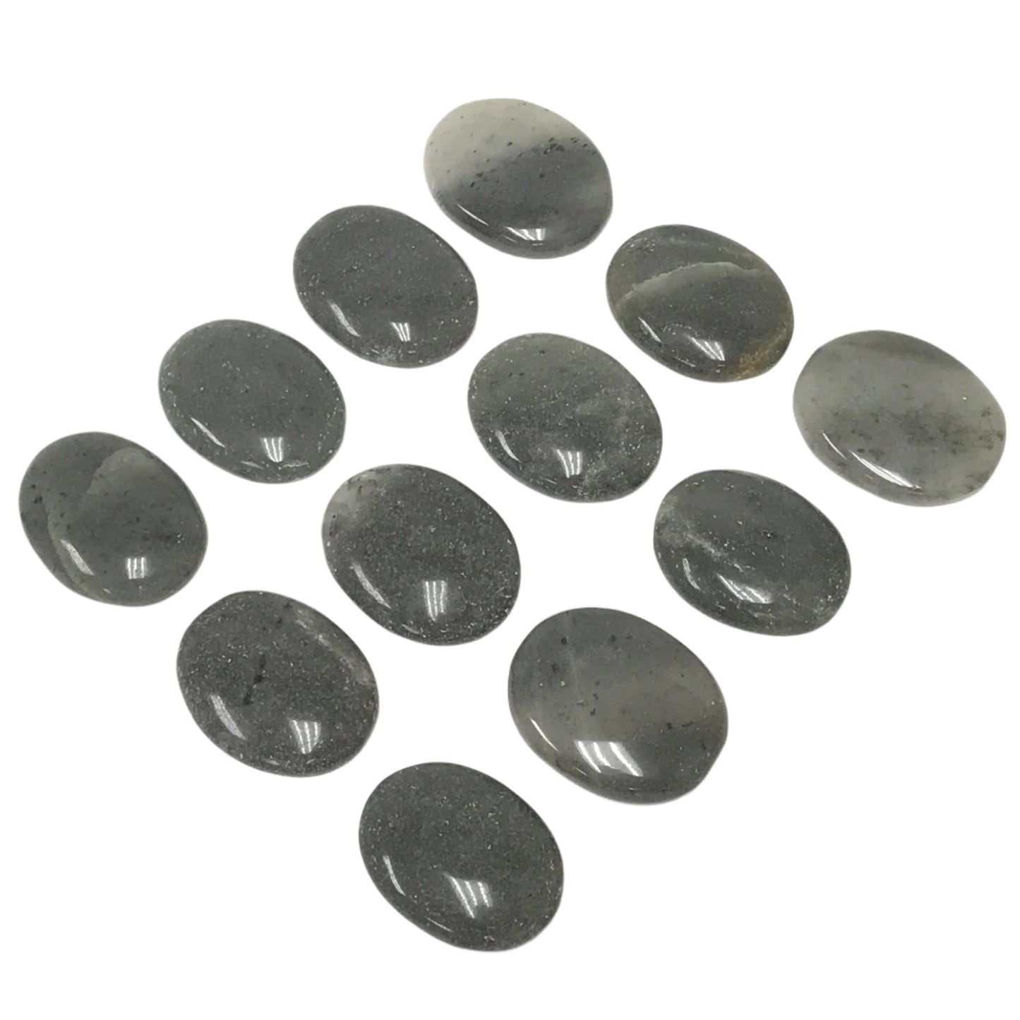 Gray Quartz Worry Stone – Pocket Thumb Stone with Indent for Anxiety and Stress Relief – Polished Gray Fidget Stone for Calming, Focus, Meditation, Grounding – Gift for Men & Women (1 Piece)