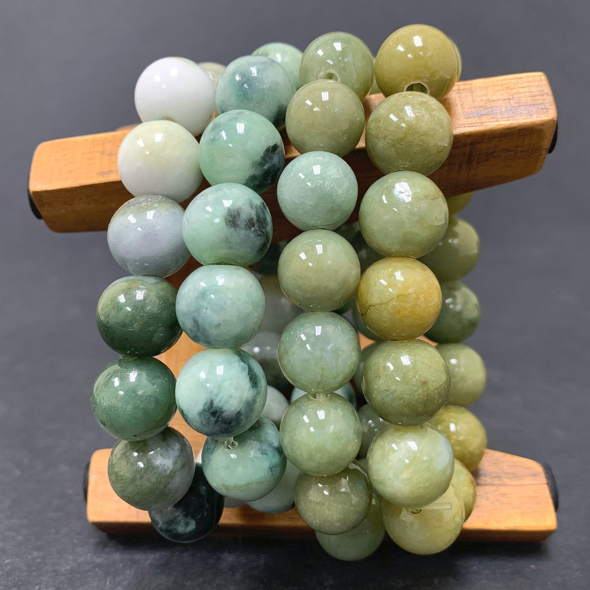 Natural Jade Gemstone Round Bead Unisex Handmade Stretch Bracelet - Gem Avenue